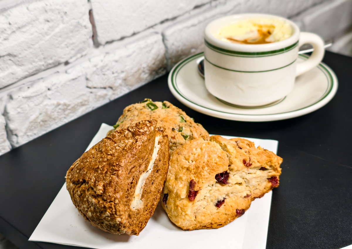 [高雄]和馬咖啡Caf&eacute; de Homer-終於找到我愛的高雄司康!隱身鳳山體育路的高雄咖啡店 @美食好芃友（芃芃）