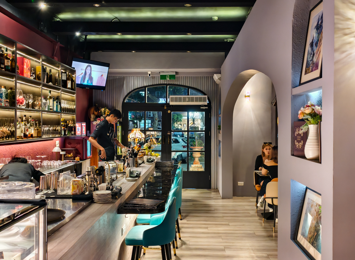 [高雄]C&rsquo;est Bon河堤店-河堤社區人氣餐館!必點牛小排義大利麵x鮭魚燉飯!微醺小酌多款調酒 @美食好芃友（芃芃）