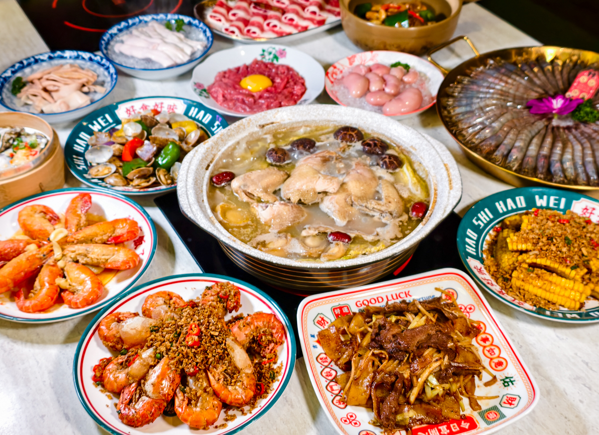 [高雄]春囍打邊爐-港式大排檔熱炒搬進火鍋店?必點滿滿料得獎湯底「黃金鮑胡椒雞煲鍋」 @美食好芃友（芃芃）