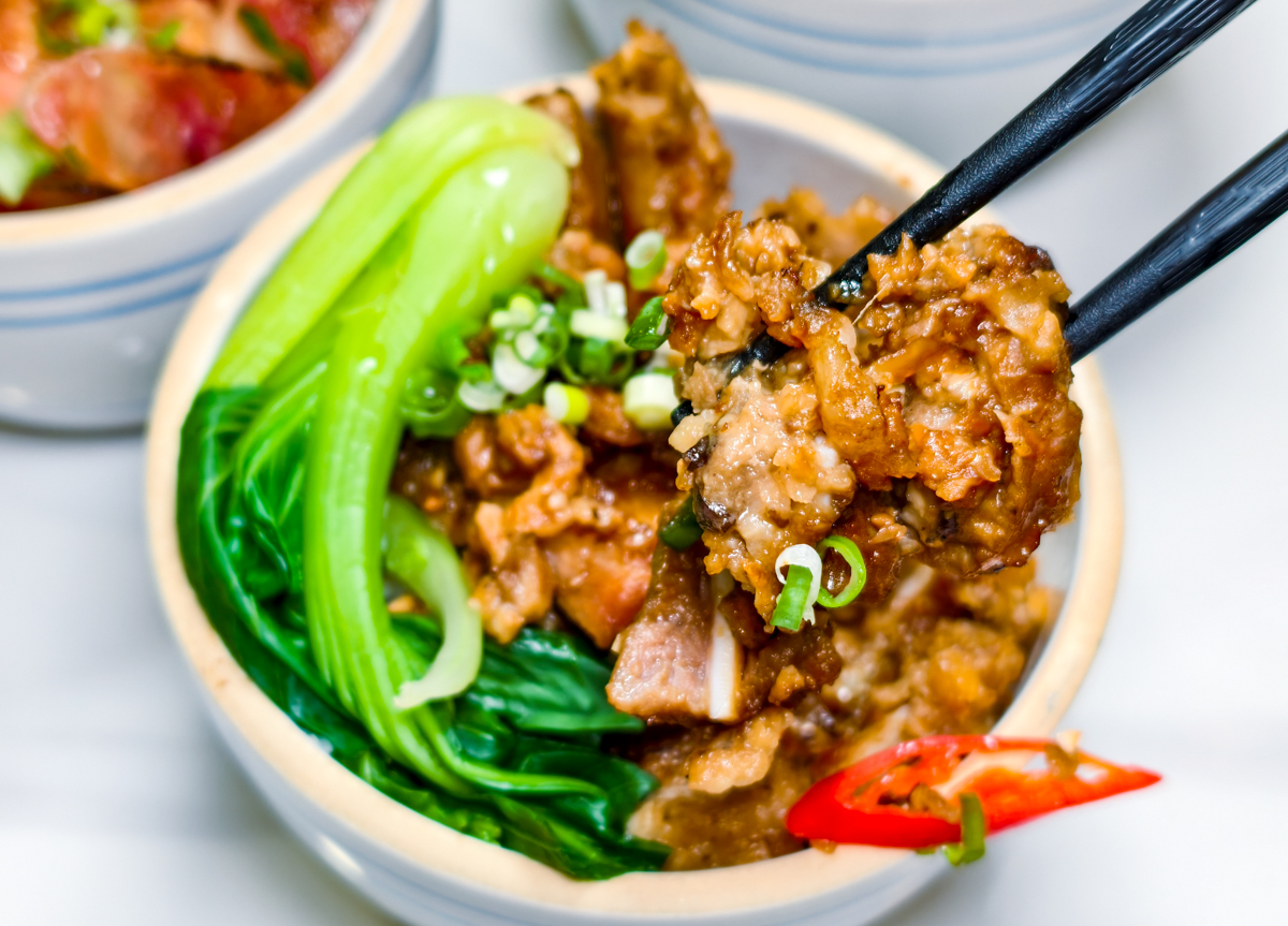 [高雄]飯啟人生-六合夜市附近人氣高雄港式盅飯、老火煲湯!五星級主廚平價美食 @美食好芃友（芃芃）