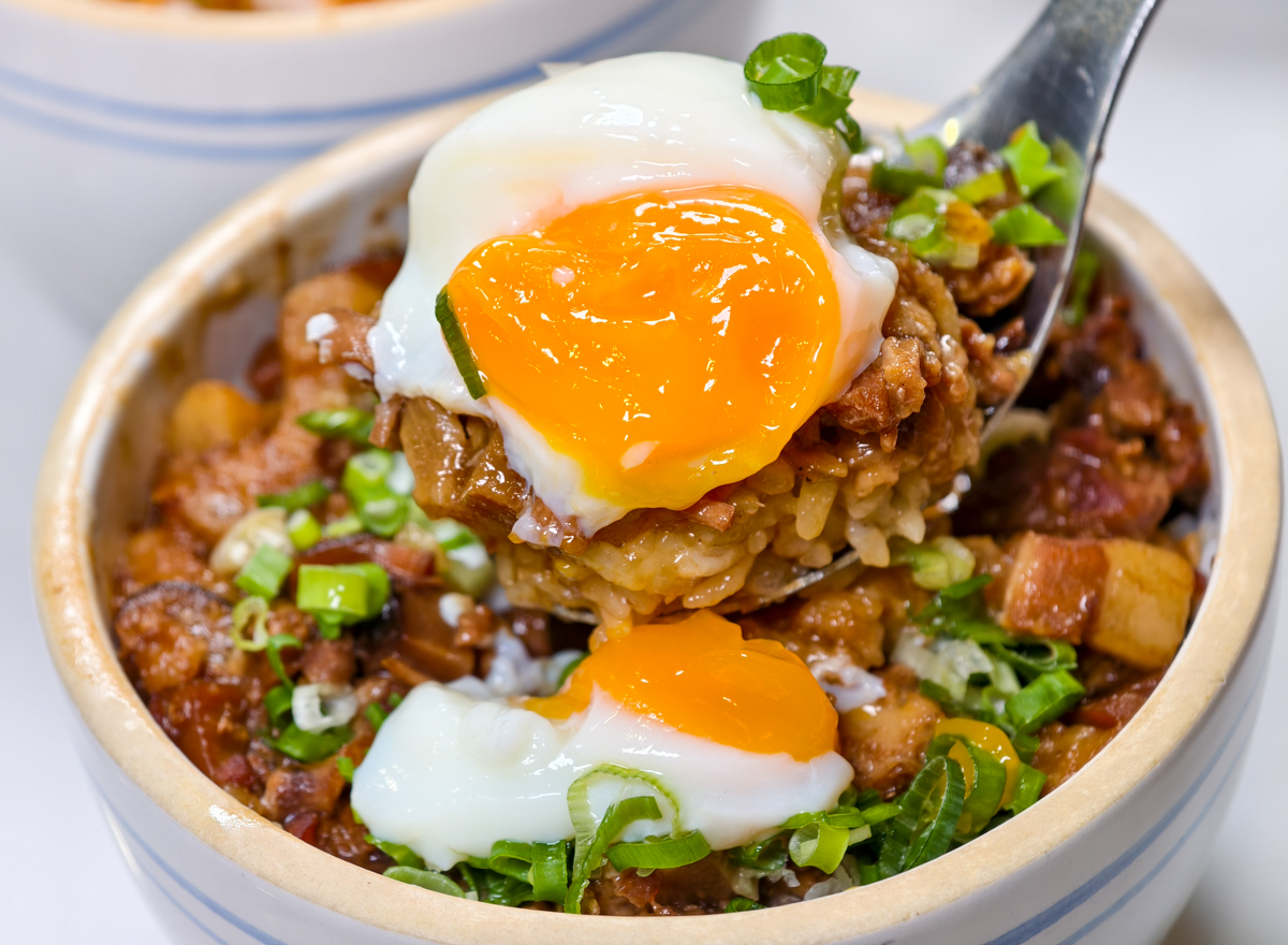 [高雄]飯啟人生-六合夜市附近人氣高雄港式盅飯、老火煲湯!五星級主廚平價美食 @美食好芃友（芃芃）