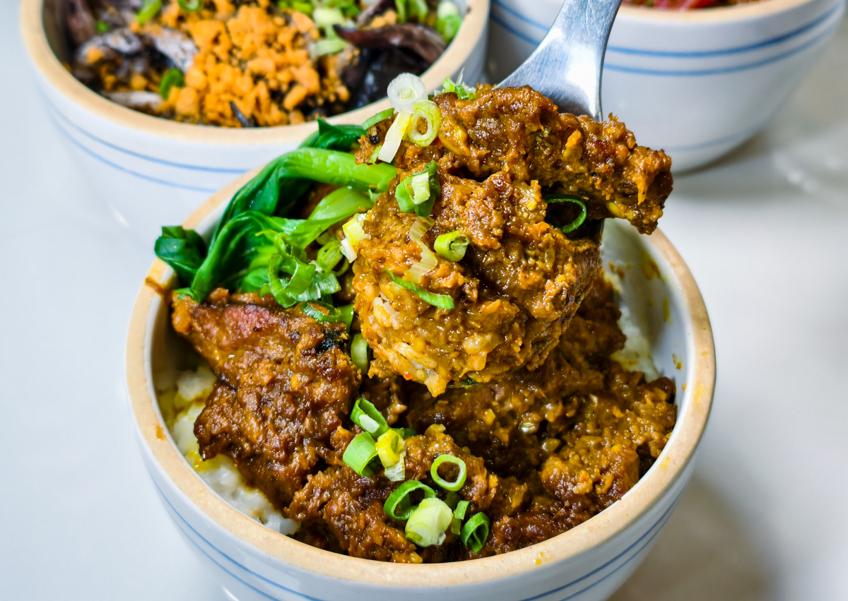 [高雄]飯啟人生-六合夜市附近人氣高雄港式盅飯、老火煲湯!五星級主廚平價美食 @美食好芃友（芃芃）
