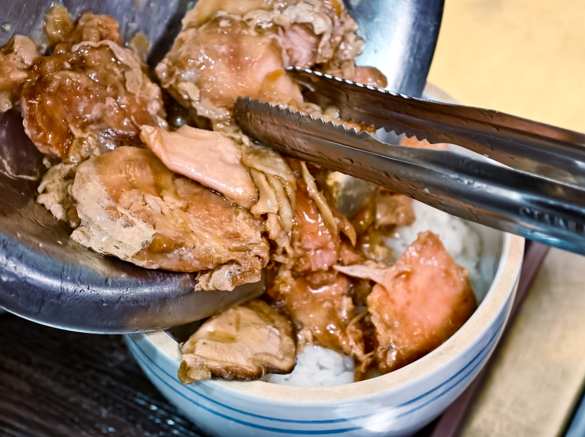 [高雄]飯啟人生-六合夜市附近人氣高雄港式盅飯、老火煲湯!五星級主廚平價美食 @美食好芃友（芃芃）