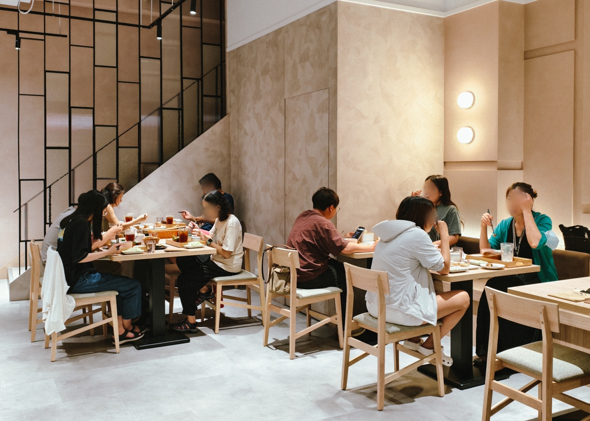 [高雄]小里昂鐵板料理鳳山店-高雄文山特區高CP值平價鐵板燒!激推爆汁宜蘭櫻桃鴨胸~免服務費超划算 @美食好芃友（芃芃）