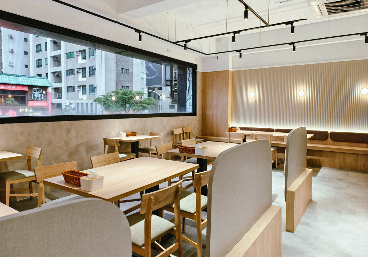 [高雄]小里昂鐵板料理鳳山店-高雄文山特區高CP值平價鐵板燒!激推爆汁宜蘭櫻桃鴨胸~免服務費超划算 @美食好芃友（芃芃）