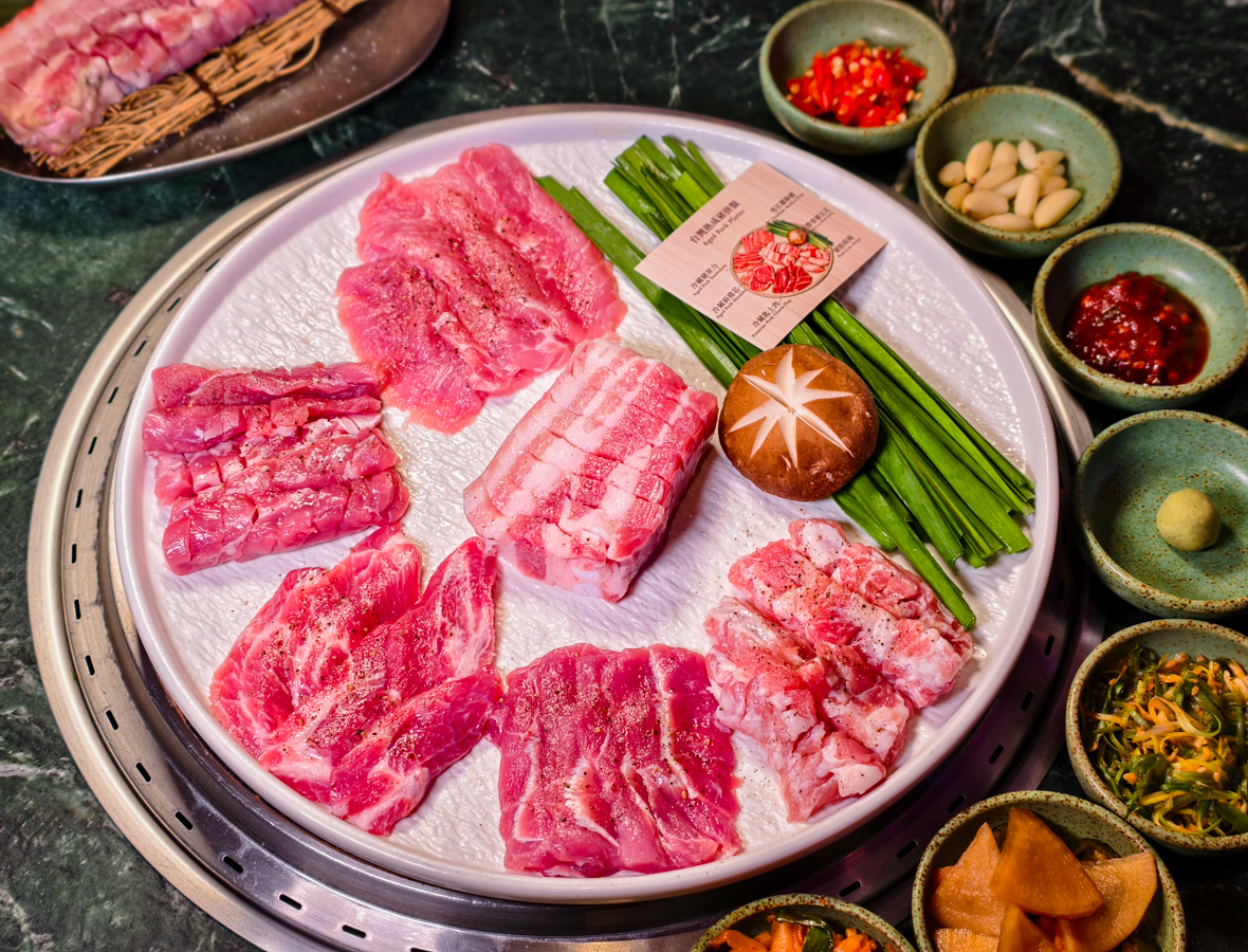 [高雄]Meat Cute-高流美食新地標!夢幻港灣海景燒肉餐廳!春囍 &times; 國秀小料理 &times; Bar TCRC 超強聯手 @美食好芃友（芃芃）