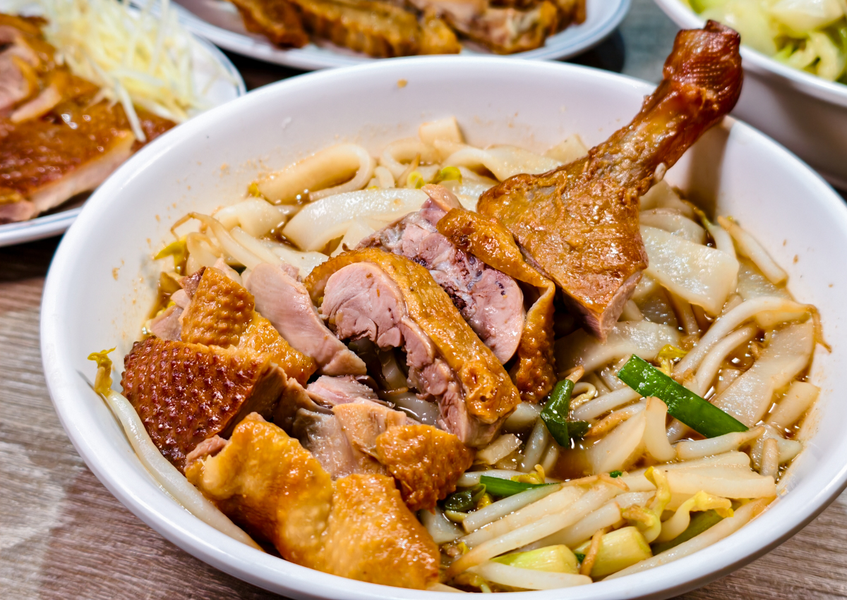 [楠梓美食]楠梓翰煙燻鴨肉-傳承50年高雄鴨肉店!必點限量鴨腿便當、鴨腿麵！ @美食好芃友（芃芃）
