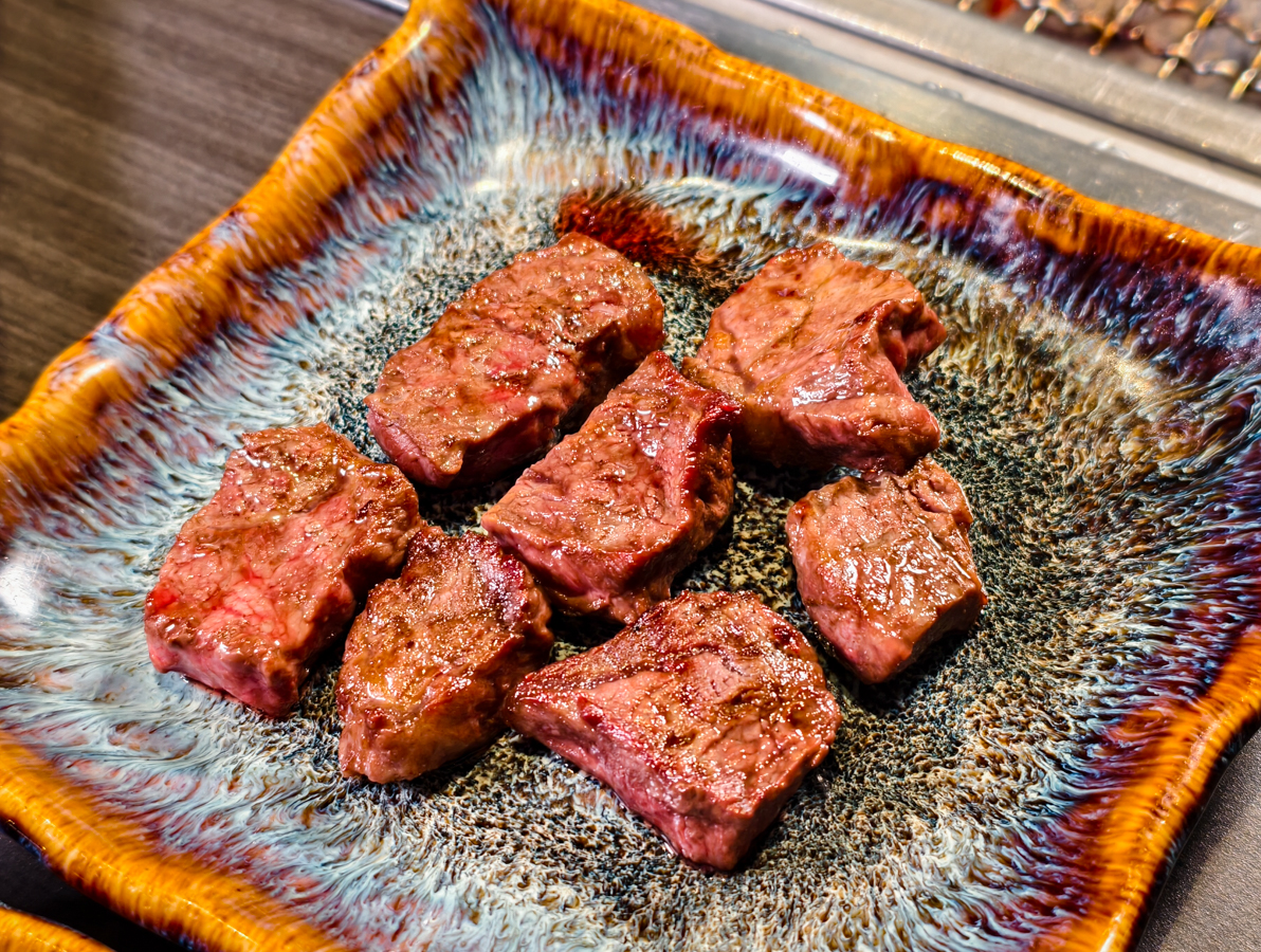 [高雄美食]日日炭火燒肉-新開質感高雄燒肉!超強蒜蝦飯x澳洲和牛!最新菜單、價位、高CP值套餐怎麼點 @美食好芃友（芃芃）