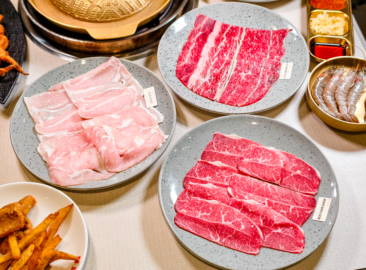 [高雄]韓屋村精緻銅盤烤肉-588起超高CP值，升級還有12道韓食、澳洲和牛無限吃到飽！ @美食好芃友（芃芃）