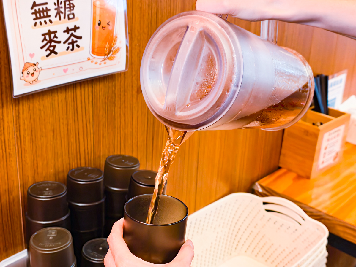 [高雄]黃記螺螄粉-廣西大姐正宗柳州螺獅粉!每日熬湯、必點吸汁炸蛋螺螄粉~ @美食好芃友（芃芃）