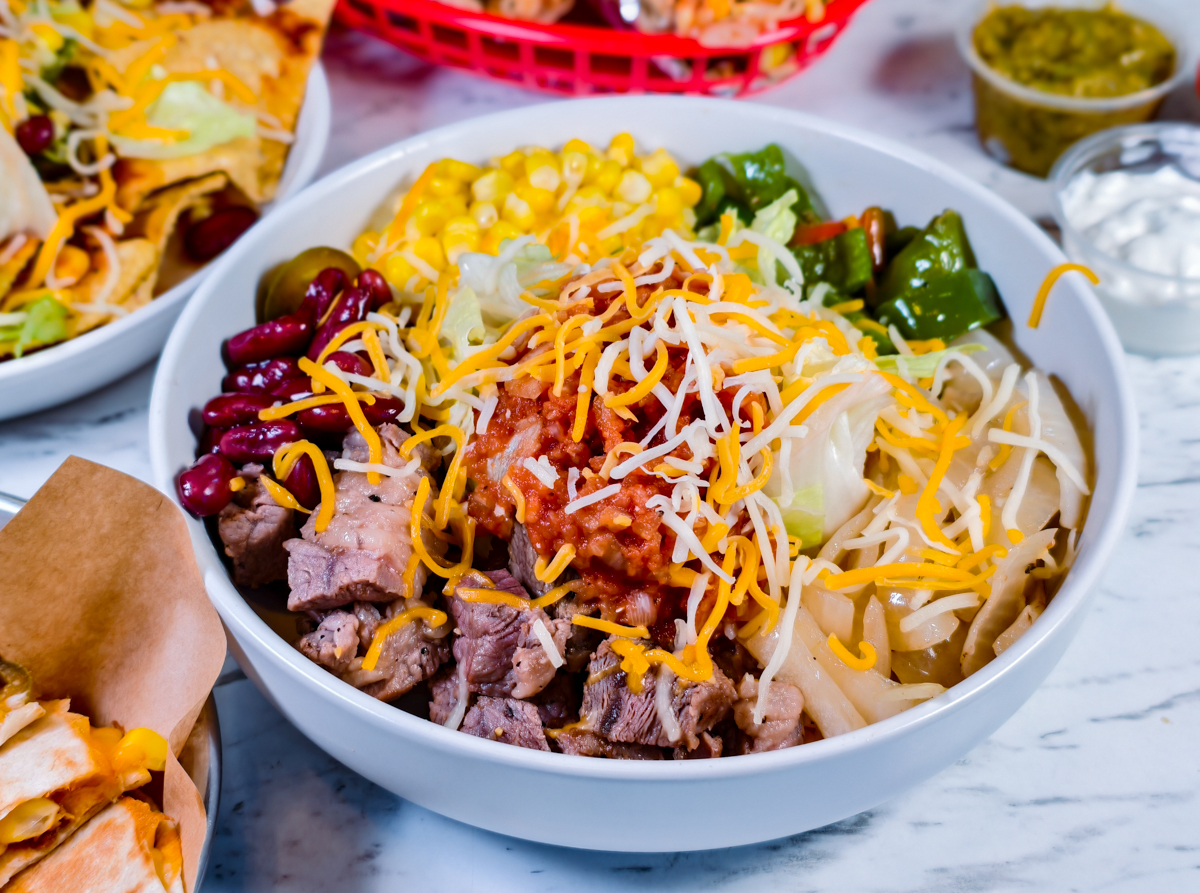 [高雄]MUCHO MUCHO 墨西哥火烤-平價台版Chipotle!高CP值墨西哥碗飯、墨西哥捲餅~讓人想念的美墨風味 @美食好芃友（芃芃）