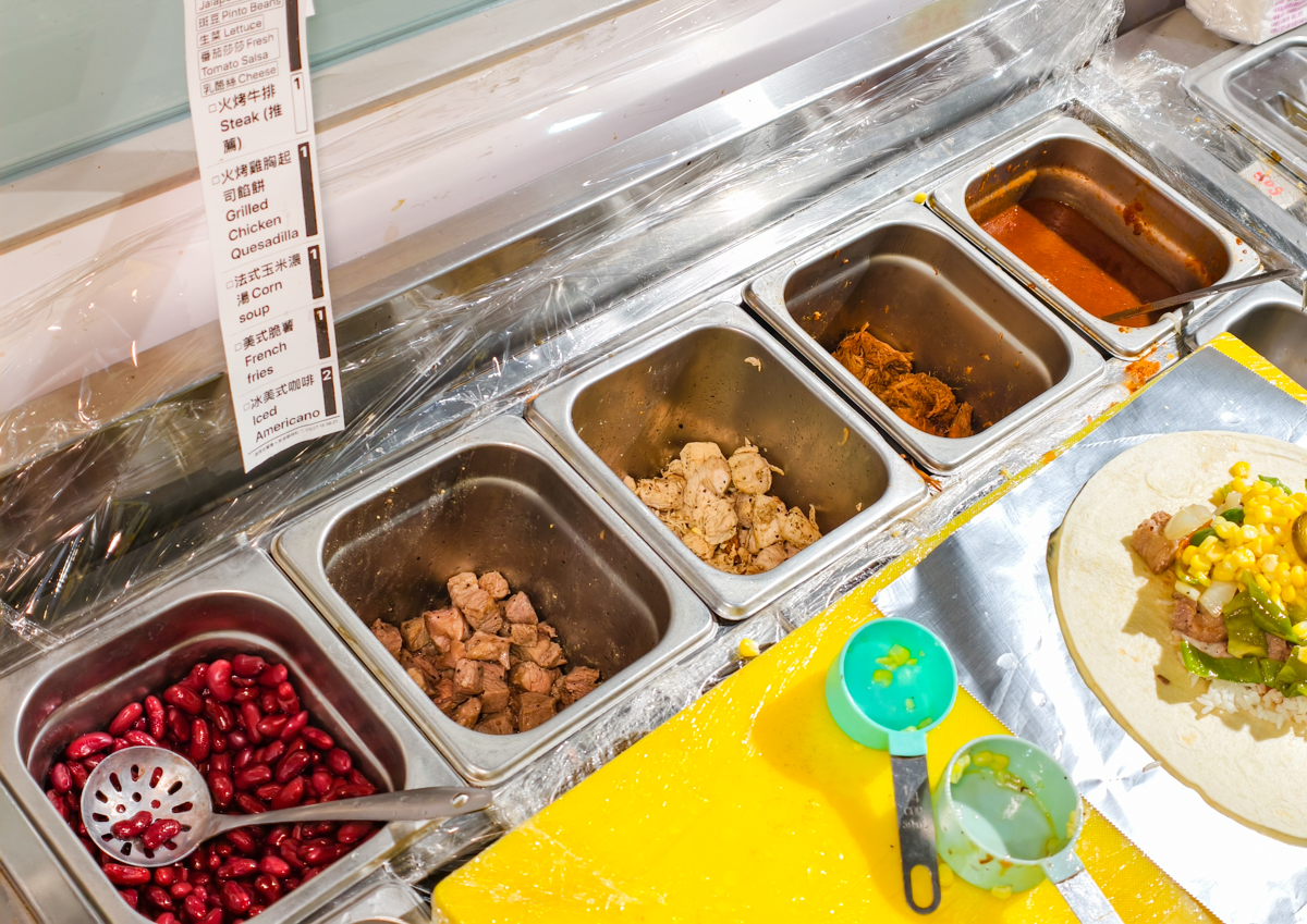 [高雄]MUCHO MUCHO 墨西哥火烤-平價台版Chipotle!高CP值墨西哥碗飯、墨西哥捲餅~讓人想念的美墨風味 @美食好芃友（芃芃）