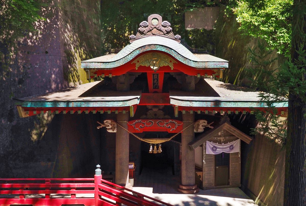 [福島旅遊推薦]中野不動尊-綠森林中的朱紅除厄神社!必訪日本三大不動尊 @美食好芃友