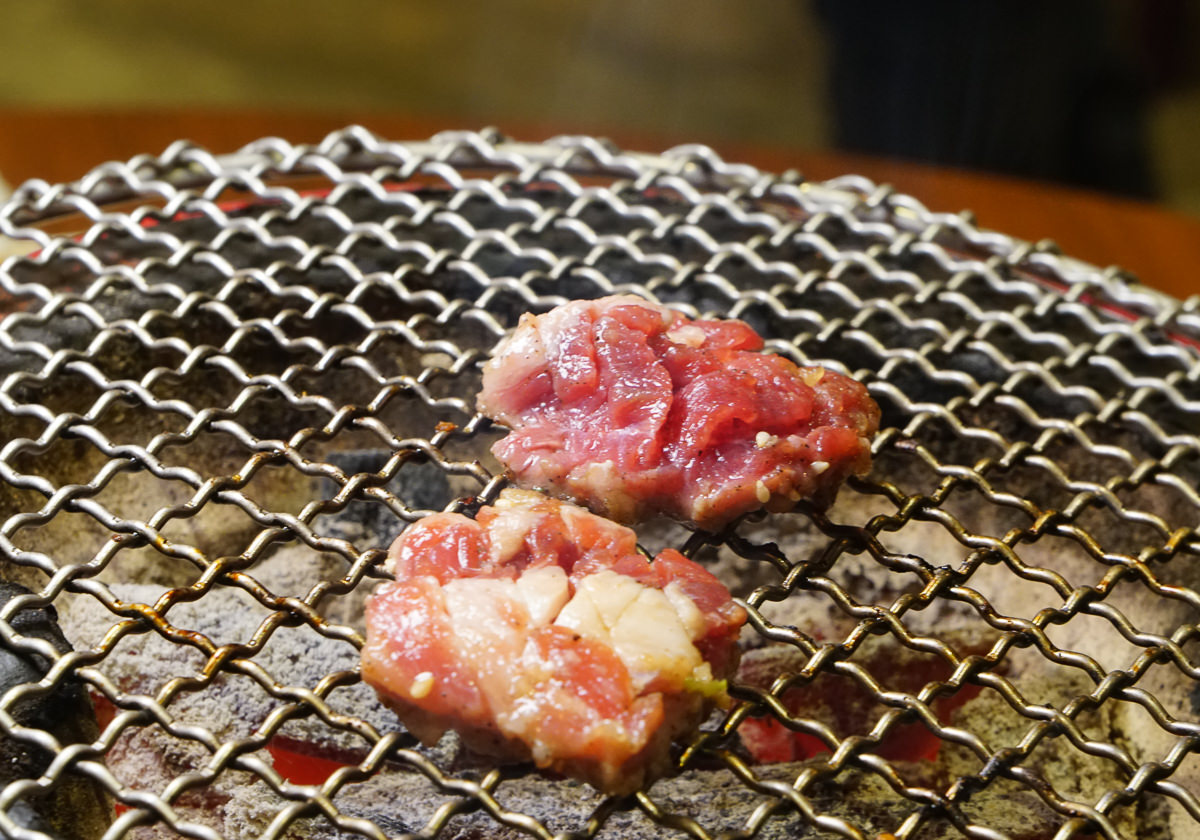 [高雄]新宿ホルモン台灣-老饕極推!超美味日式內臟燒肉專賣~海外第一間分店 @美食好芃友
