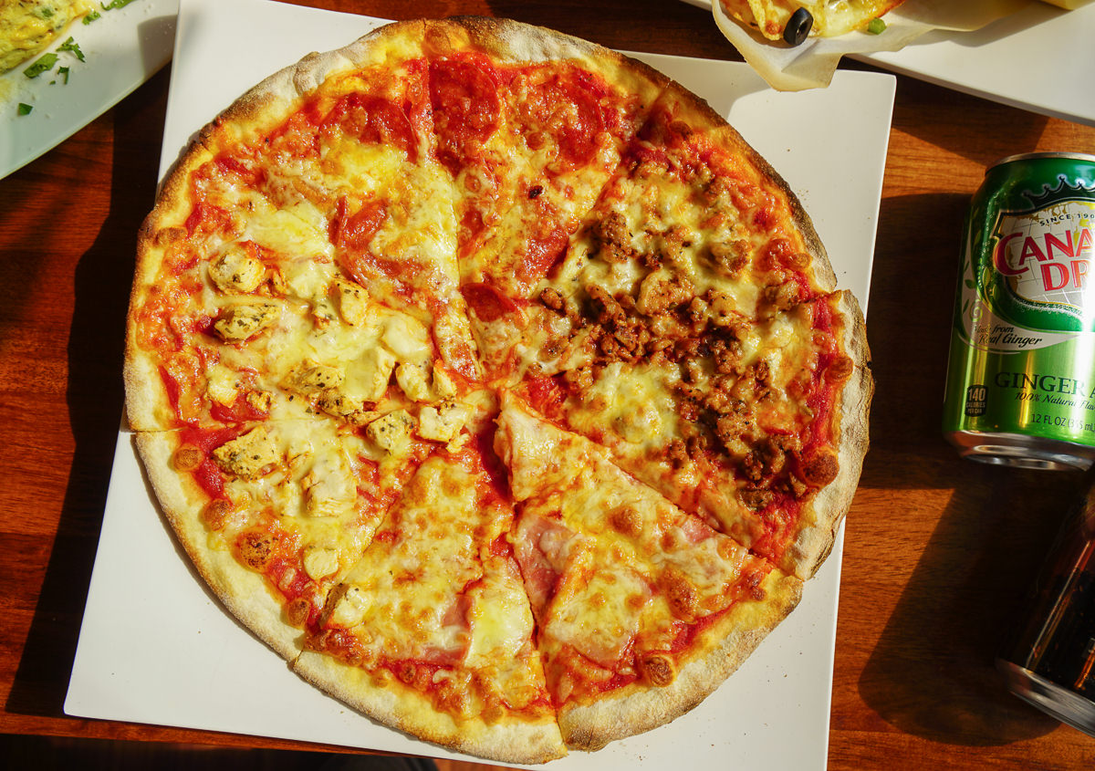 [高雄]搖滾披薩Pizza Rock(文衡店)-披薩店早午餐開賣!?滿500就披薩外送超方便 @美食好芃友