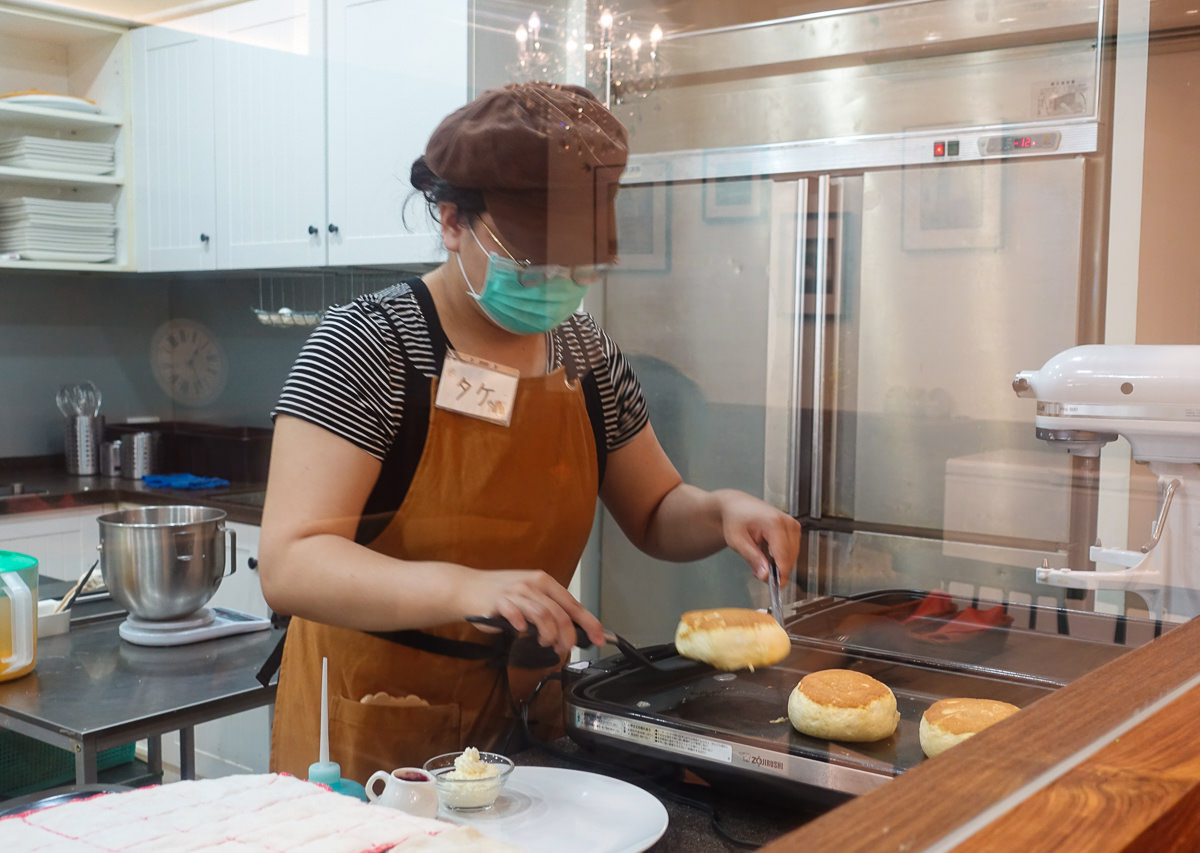 [高雄下午茶推薦]Pancake Ken’s kitchen-道地日本舒芙蕾鬆餅~一吃難忘綿軟美味 @美食好芃友