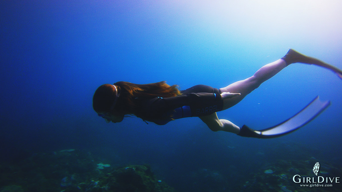 [墾丁自由潛水]墾丁美人魚學校-優雅潛進藍色大海!女生必來自由潛水體驗x超專業水中攝影 @美食好芃友