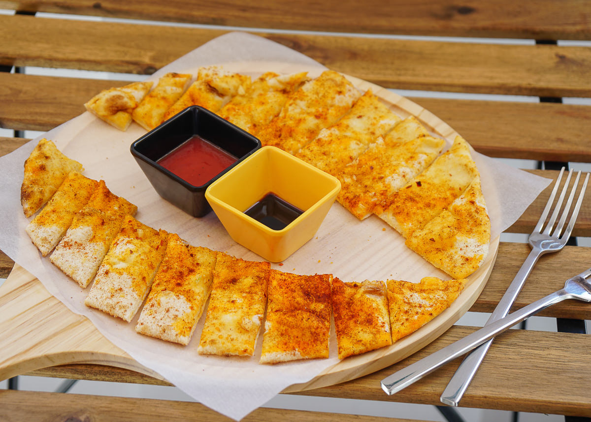 [墾丁海景餐廳]Pizza Rock搖滾披薩(墾丁店)-無敵南灣海景配pizza!平價的墾丁度假享受 @美食好芃友