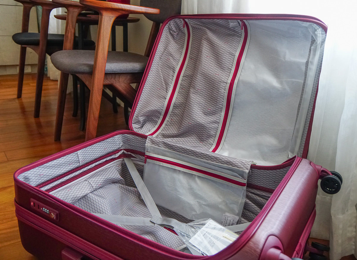 [行李箱推薦]DELSEY 行李箱GRENELLE系列-創新一九分掀蓋式設計~輕量超好拉大行李箱!開合取物更方便 @美食好芃友