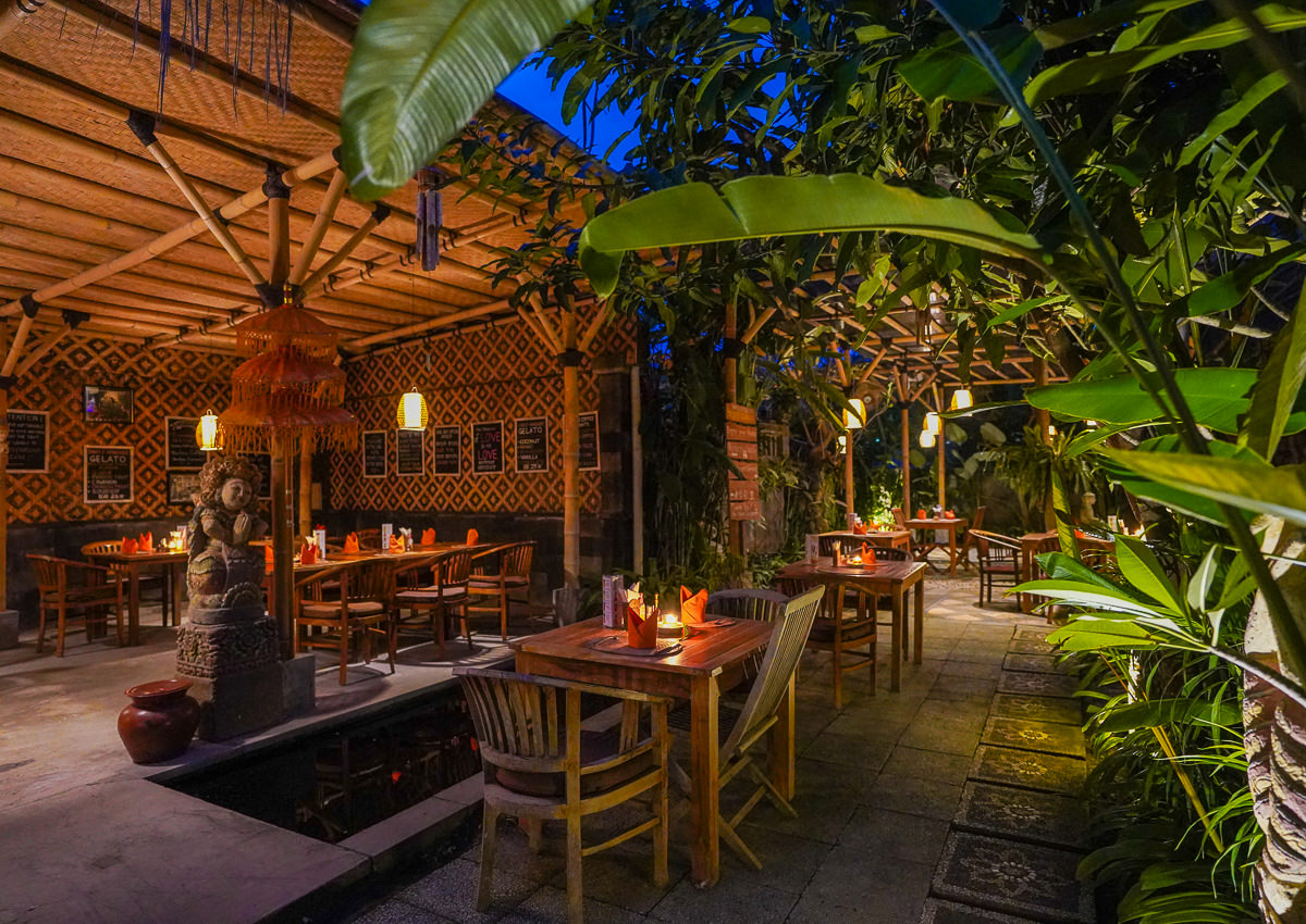 網美景點美食拍不完的東巴里島行程~天堂之門、水宮、海景五星渡假村Alila Manggis Bali、豪華海景皇家風味午餐 @美食好芃友