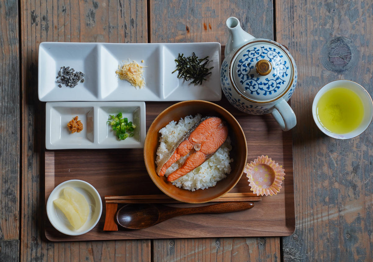 [北海道道東]中標津鮭魚茶漬け體驗-顛覆想像豪華版鮭魚茶泡飯!うま味最高~ @美食好芃友