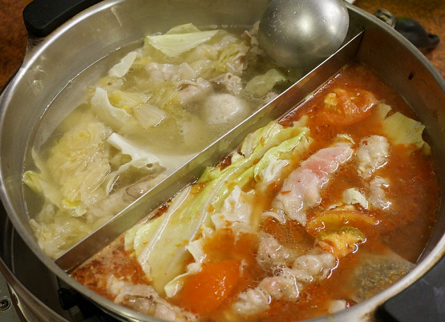 [台南]天氣冷,來個暖暖的高粱酸菜白肉鍋-延齡堂商行 @美食好芃友