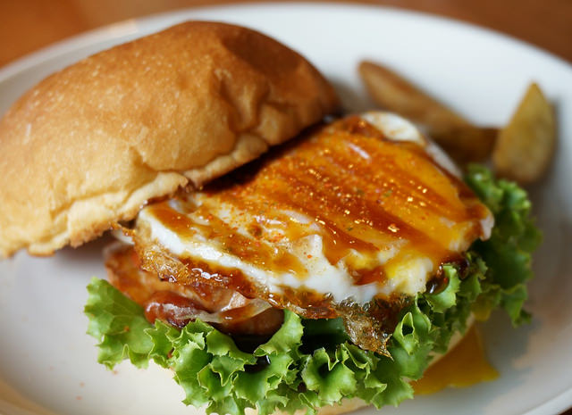 [台中]老房子享美味漢堡包-for Farm Burger 田樂(一店) @美食好芃友