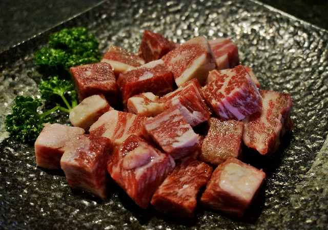 [高雄]頂級燒肉!美味和牛饗宴-Mist迷霧精緻燒肉 @美食好芃友