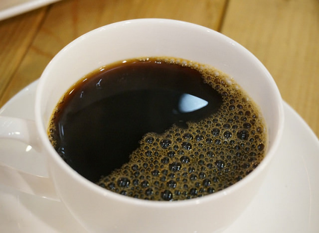 [台中]頹廢工業風來杯咖啡和酒-佈達咖啡Cafe Buddha @美食好芃友
