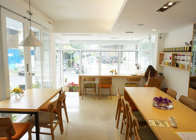 [台北]北歐質感店的驚艷提拉米蘇-Knusten Petite Cafe 肯努森精品咖啡 @美食好芃友